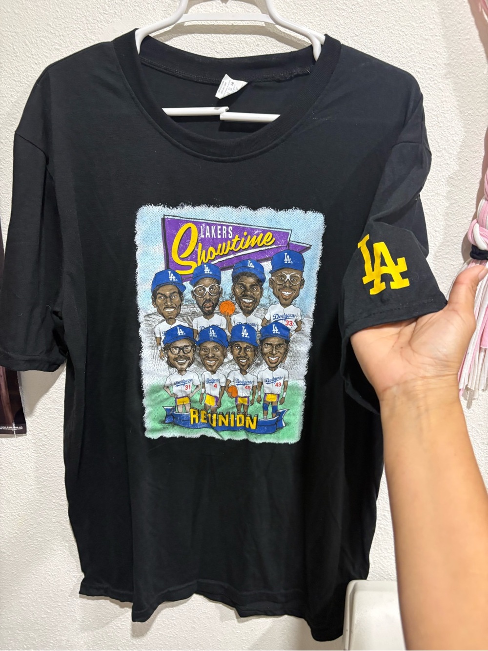 Los Angeles Dodgers & Lakers Black Graphic Reunion T-Shirt size XL